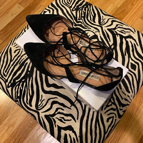 Flat shoes! Still in a good condition! Very soft suede - Picture 3 of 4